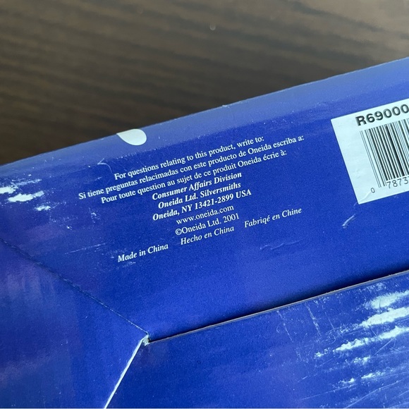 2001 Oneida Spring Daisy Creamer and Covered Sugar Dish Set - Picture 6 of 12